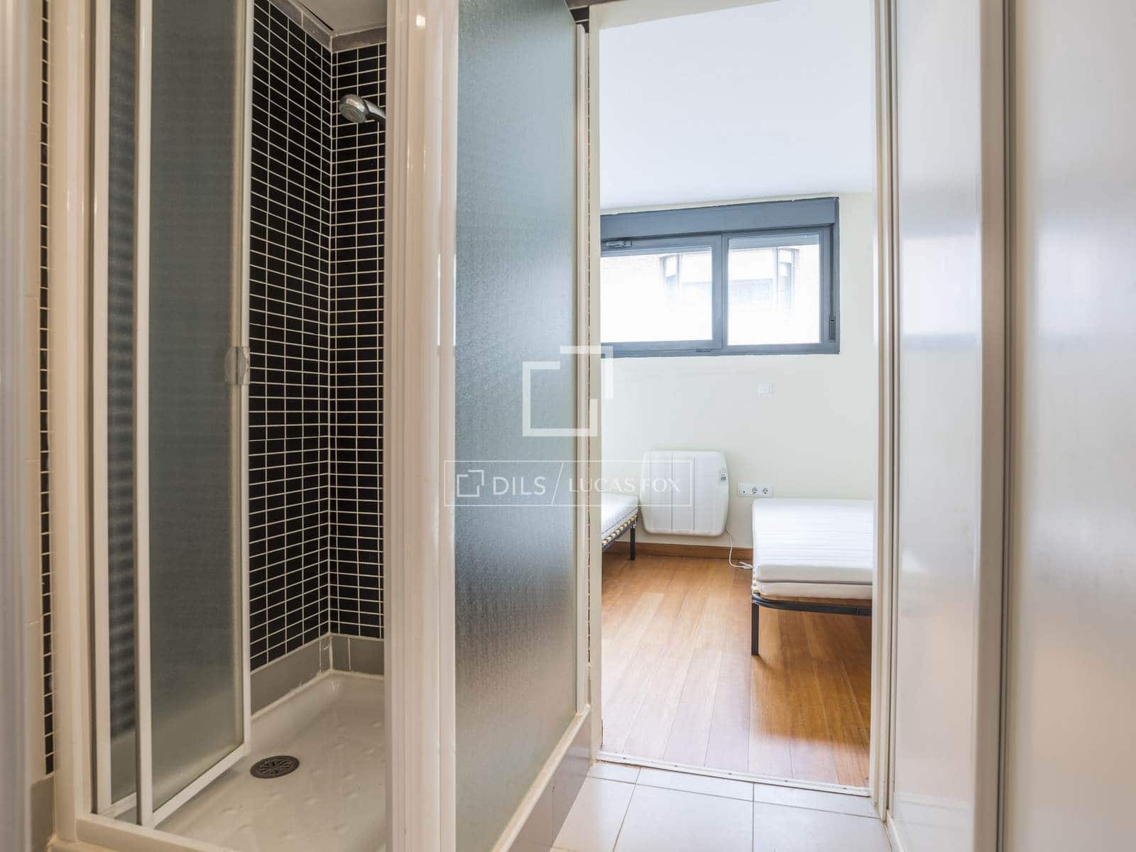 1 slaapkamer Appartement te huur in Madrid stad met garage - € 1.400 (Ref: 9550222)