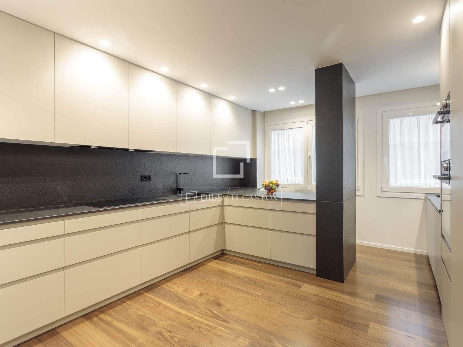 3 soveværelse Lejlighed til leje i Madrid by med garage - € 6.500 (Ref: 9552536)