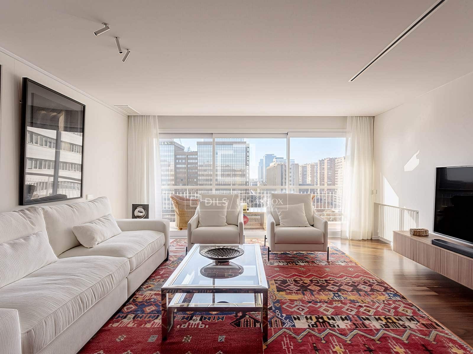 3 soveværelse Lejlighed til leje i Madrid by med garage - € 6.500 (Ref: 9552536)