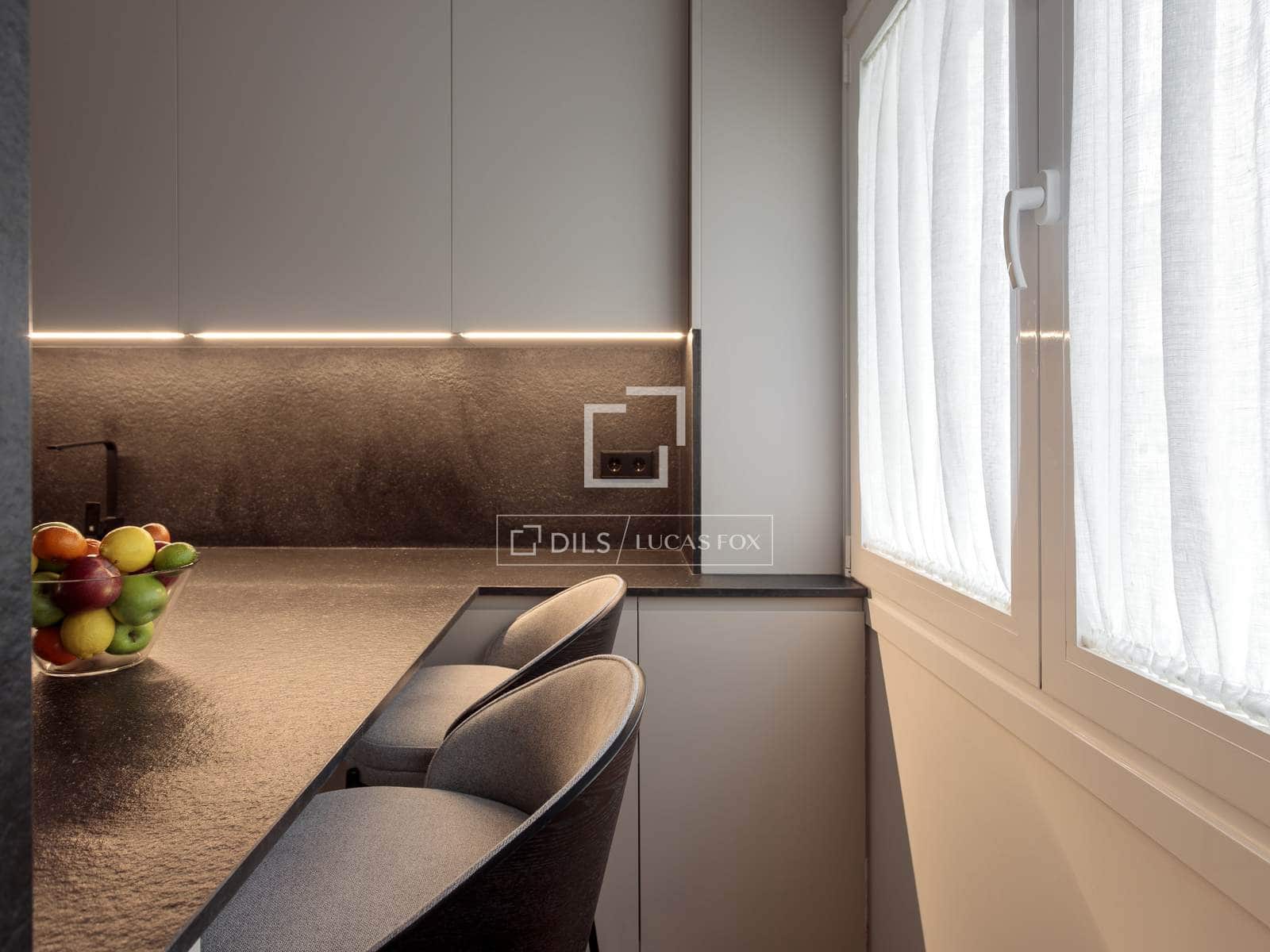 3 soveværelse Lejlighed til leje i Madrid by med garage - € 6.500 (Ref: 9552536)