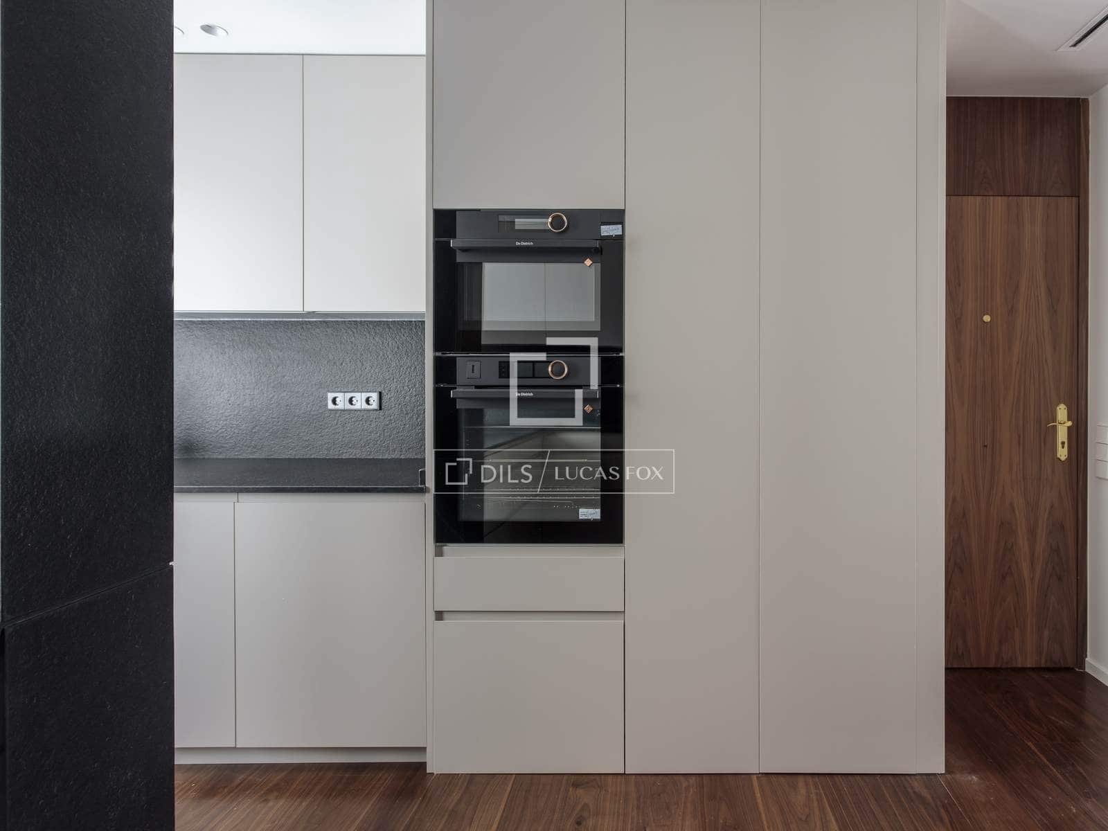 3 soveværelse Lejlighed til leje i Madrid by med garage - € 6.500 (Ref: 9552536)