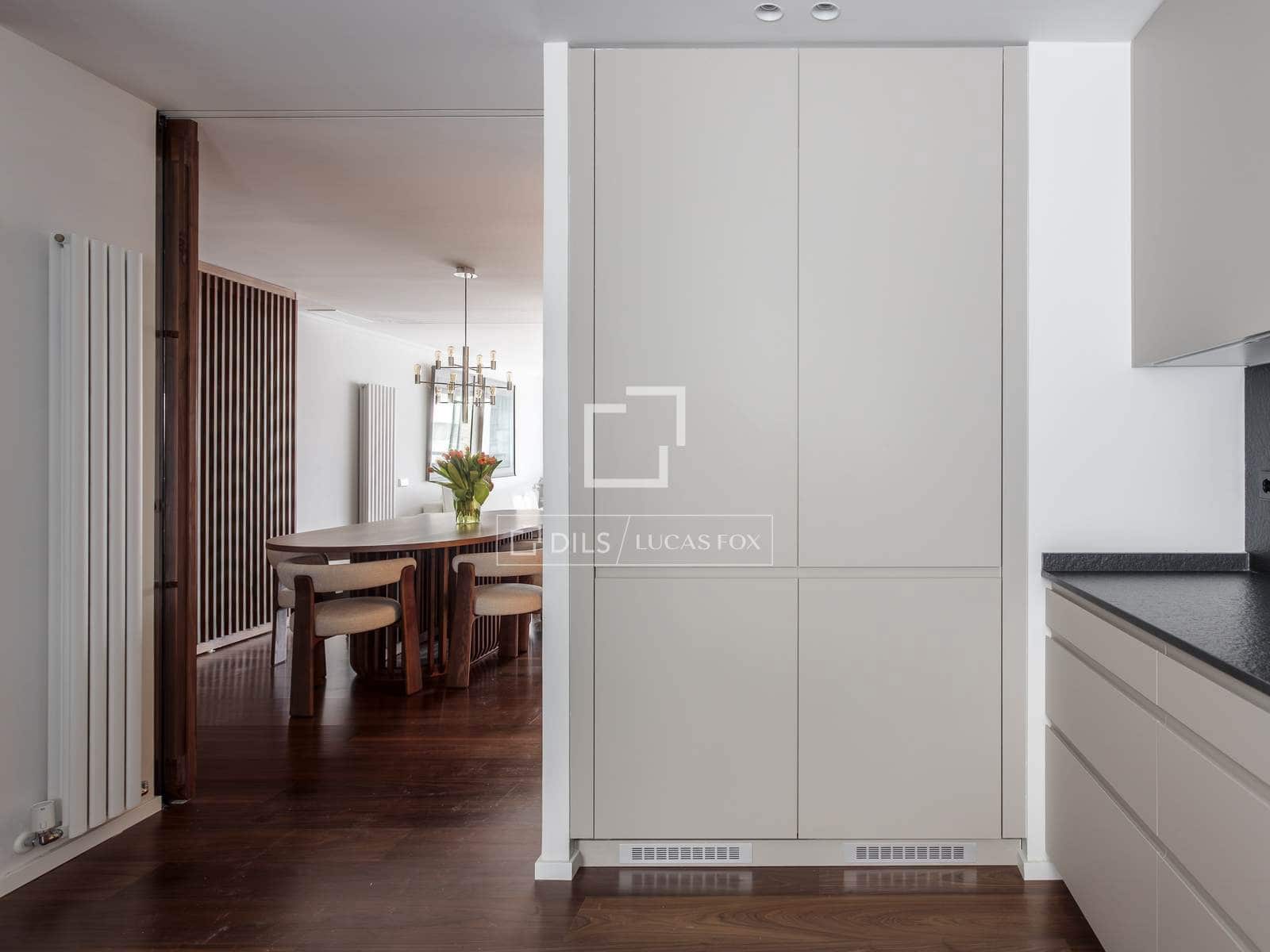 3 soveværelse Lejlighed til leje i Madrid by med garage - € 6.500 (Ref: 9552536)