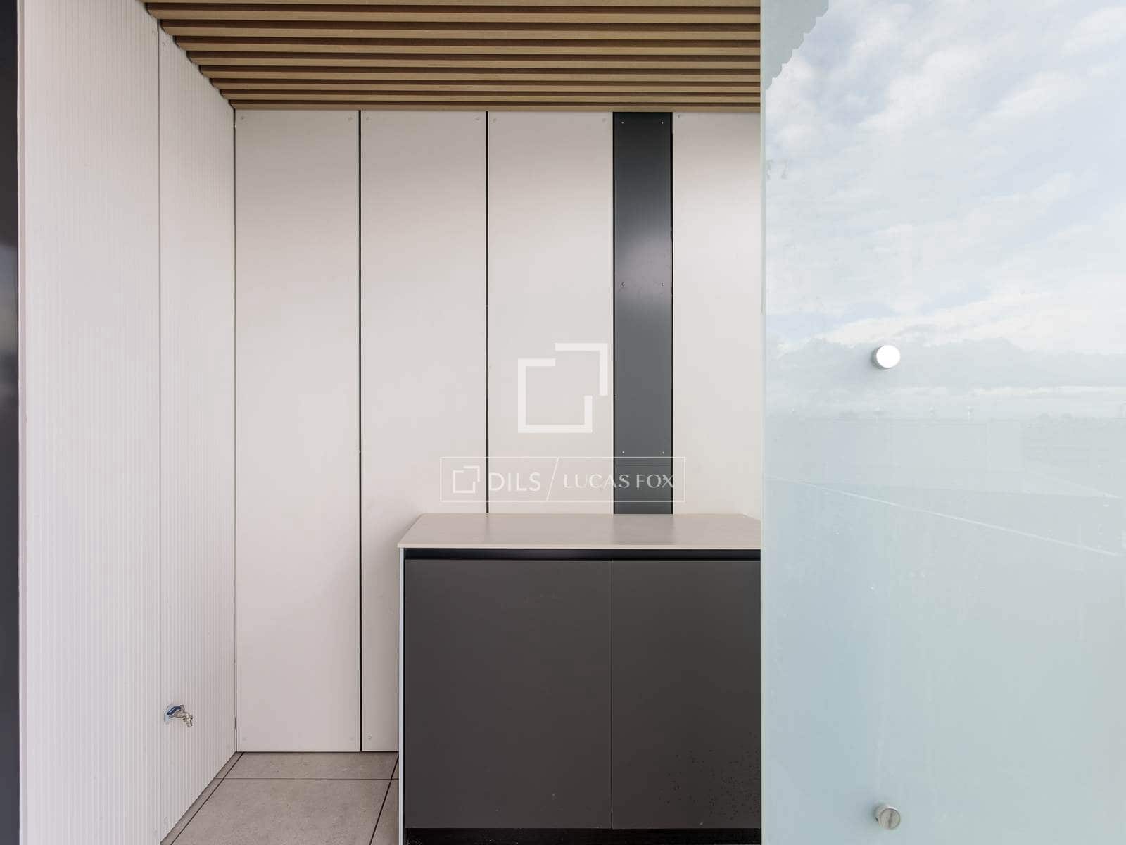 2 bedroom Apartment for rent in Madrid city with pool garage - € 3,000 (Ref: 9552538)