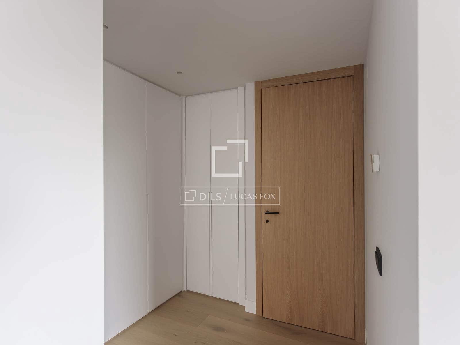 2 bedroom Apartment for rent in Madrid city with pool garage - € 3,000 (Ref: 9552538)