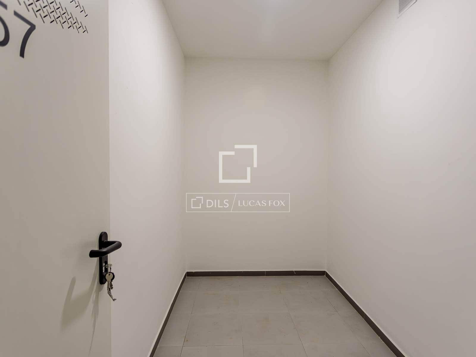 2 bedroom Apartment for rent in Madrid city with pool garage - € 3,000 (Ref: 9552538)