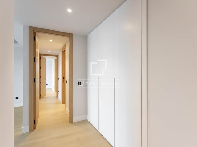 2 sypialnia Apartament do wynajęcia w Miasto Madryt z basenem garażem - 3 000 € (Ref: 9552538)