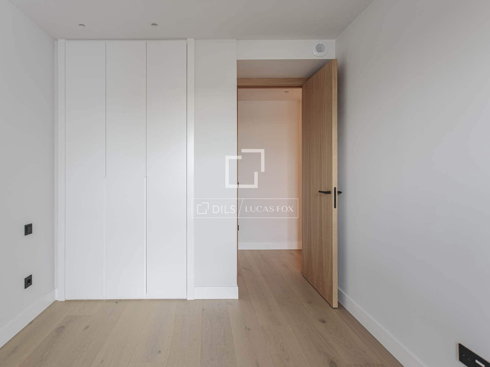 2 bedroom Apartment for rent in Madrid city with pool garage - € 3,000 (Ref: 9552538)