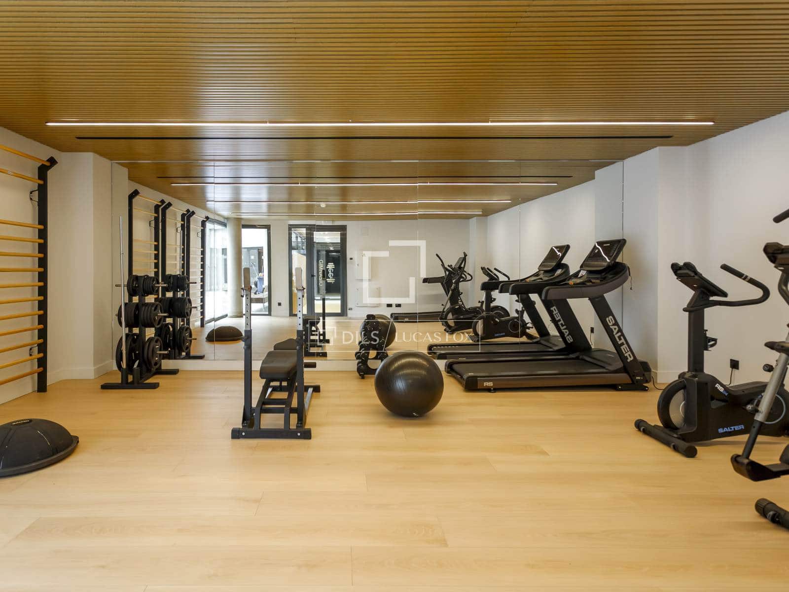 2 bedroom Apartment for rent in Madrid city with pool garage - € 3,000 (Ref: 9552538)