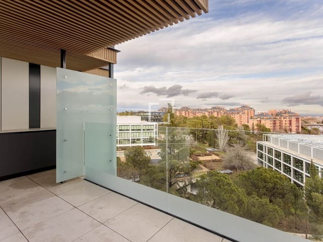 2 sypialnia Apartament do wynajęcia w Miasto Madryt z basenem garażem - 3 000 € (Ref: 9552538)