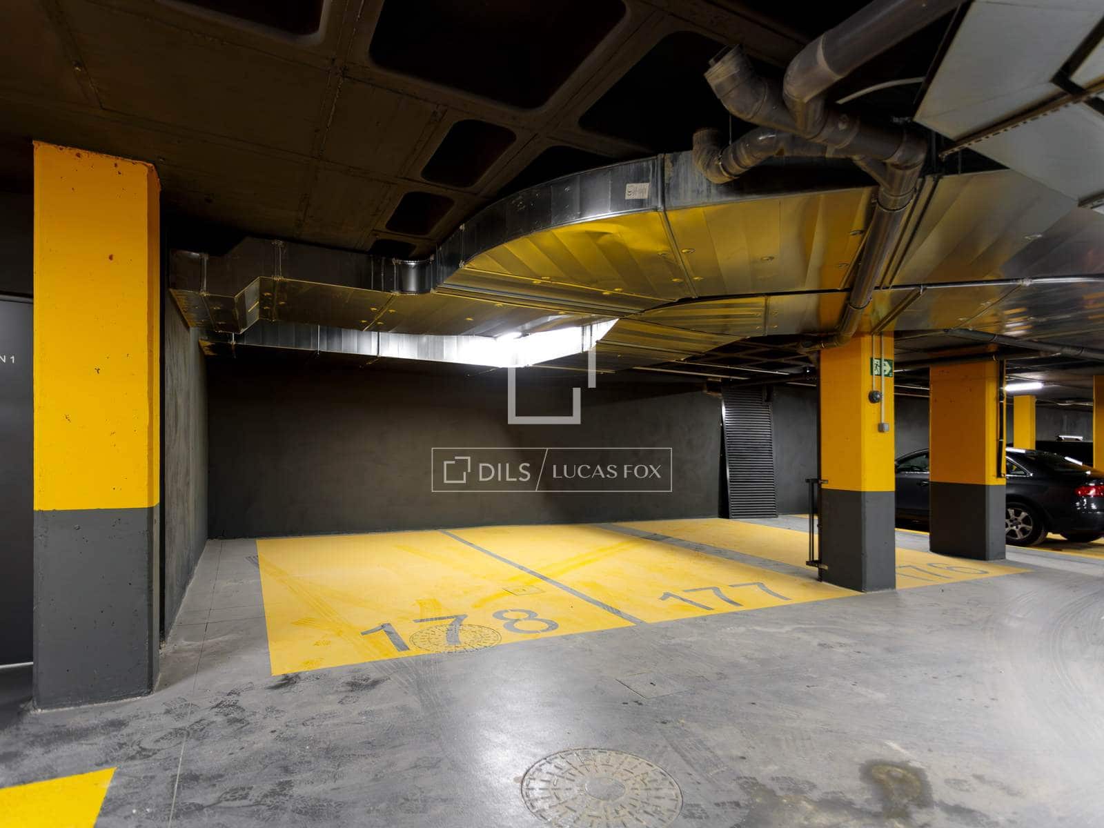 2 bedroom Apartment for rent in Madrid city with pool garage - € 3,000 (Ref: 9552538)