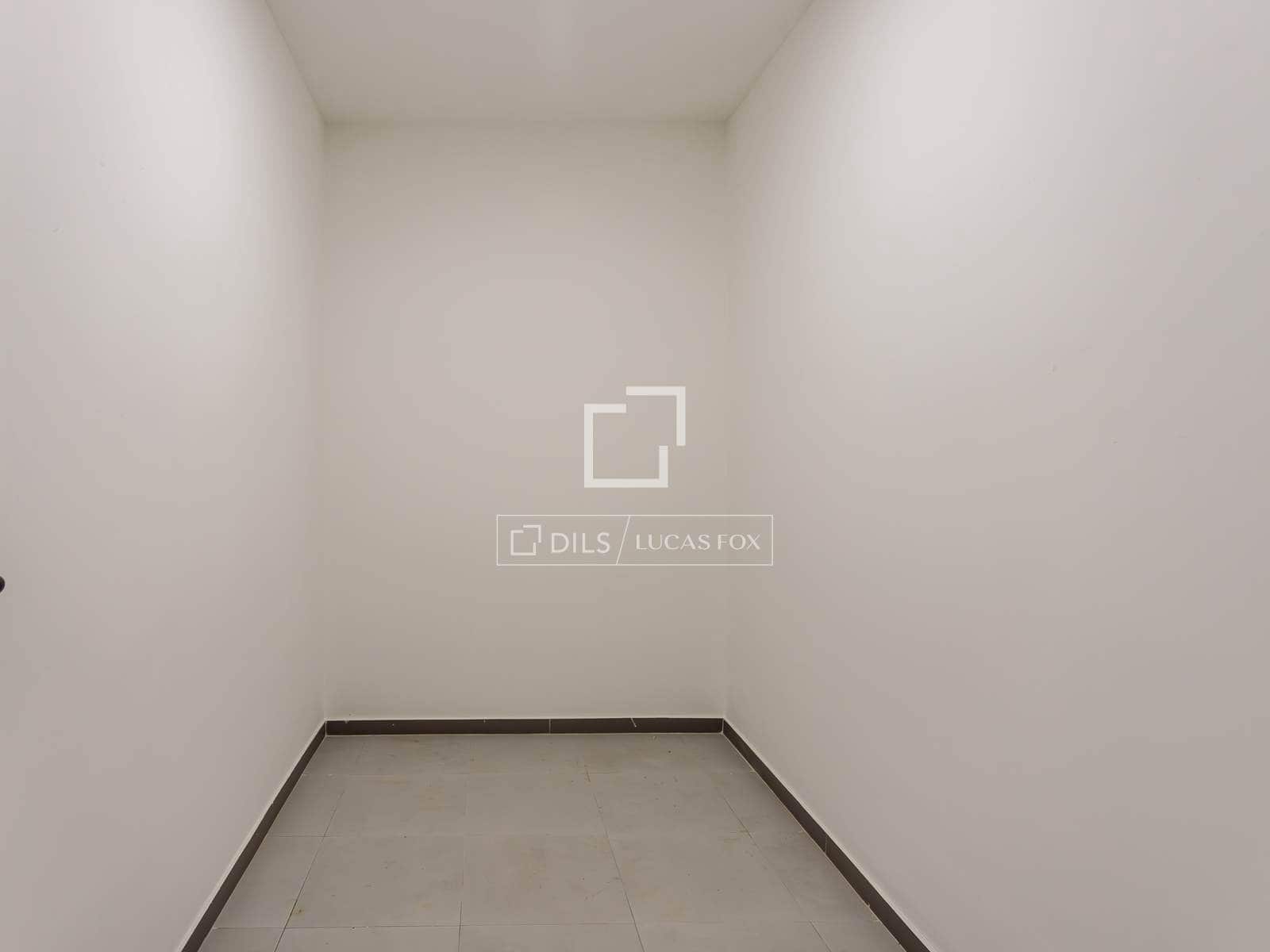 2 bedroom Apartment for rent in Madrid city with pool garage - € 3,000 (Ref: 9552538)