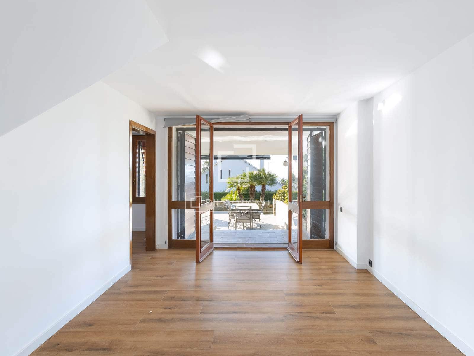 5 Zimmer Villa zu verkaufen in Tiana mit Pool Garage - 1.850.000 € (Ref: 9552539)