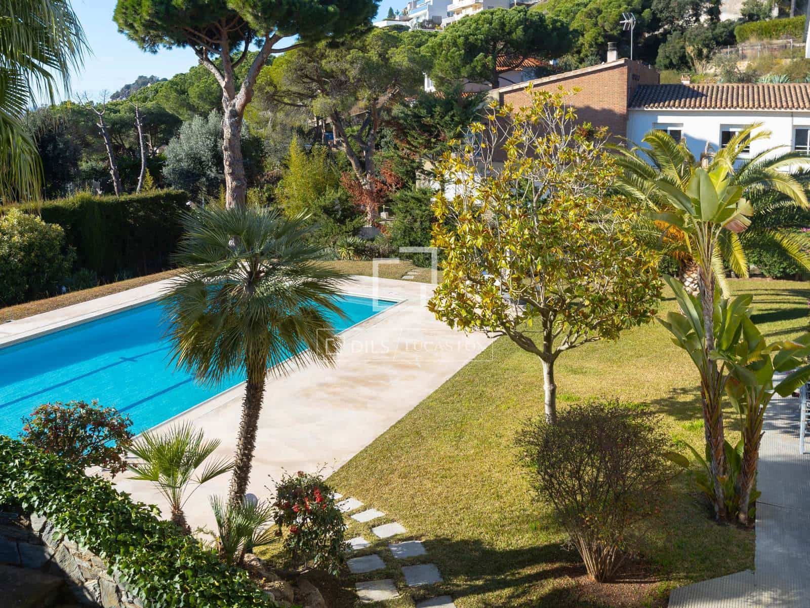 5 Zimmer Villa zu verkaufen in Tiana mit Pool Garage - 1.850.000 € (Ref: 9552539)