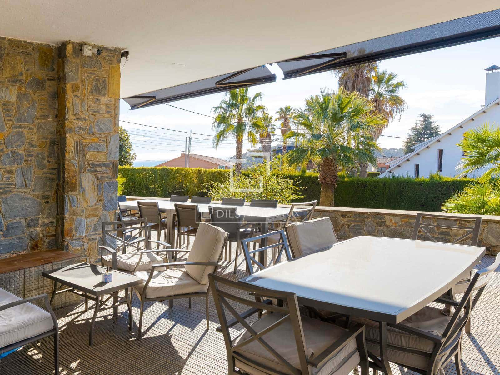 5 Zimmer Villa zu verkaufen in Tiana mit Pool Garage - 1.850.000 € (Ref: 9552539)