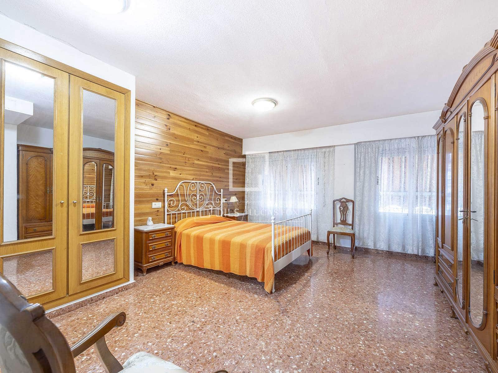 3 soveværelse Lejlighed til salg i Valencia by med garage - € 360.000 (Ref: 9553006)