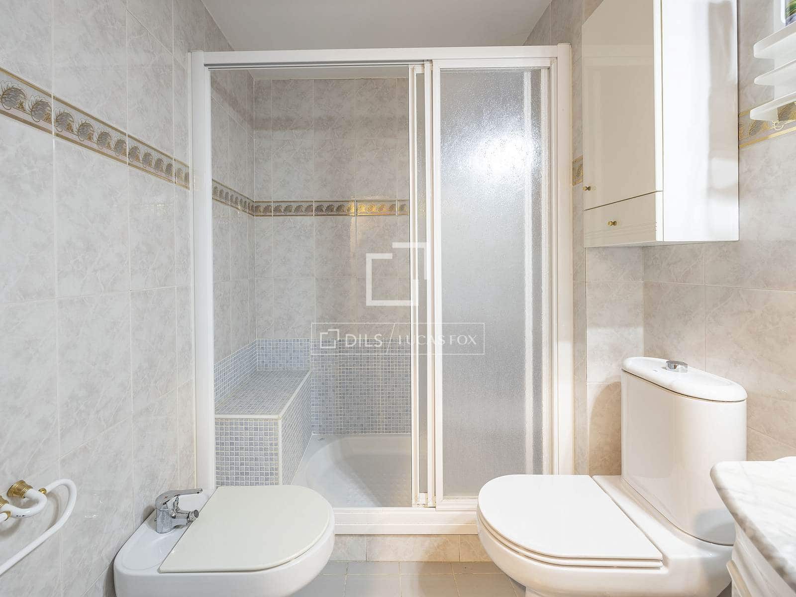 3 bedroom Apartment for sale in Valencia city with garage - € 360,000 (Ref: 9553006)