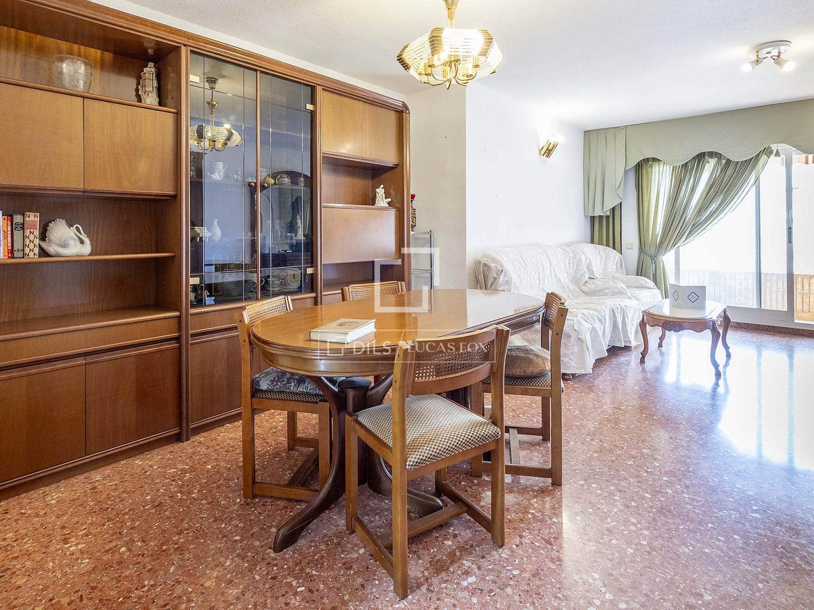 3 bedroom Apartment for sale in Valencia city with garage - € 360,000 (Ref: 9553006)