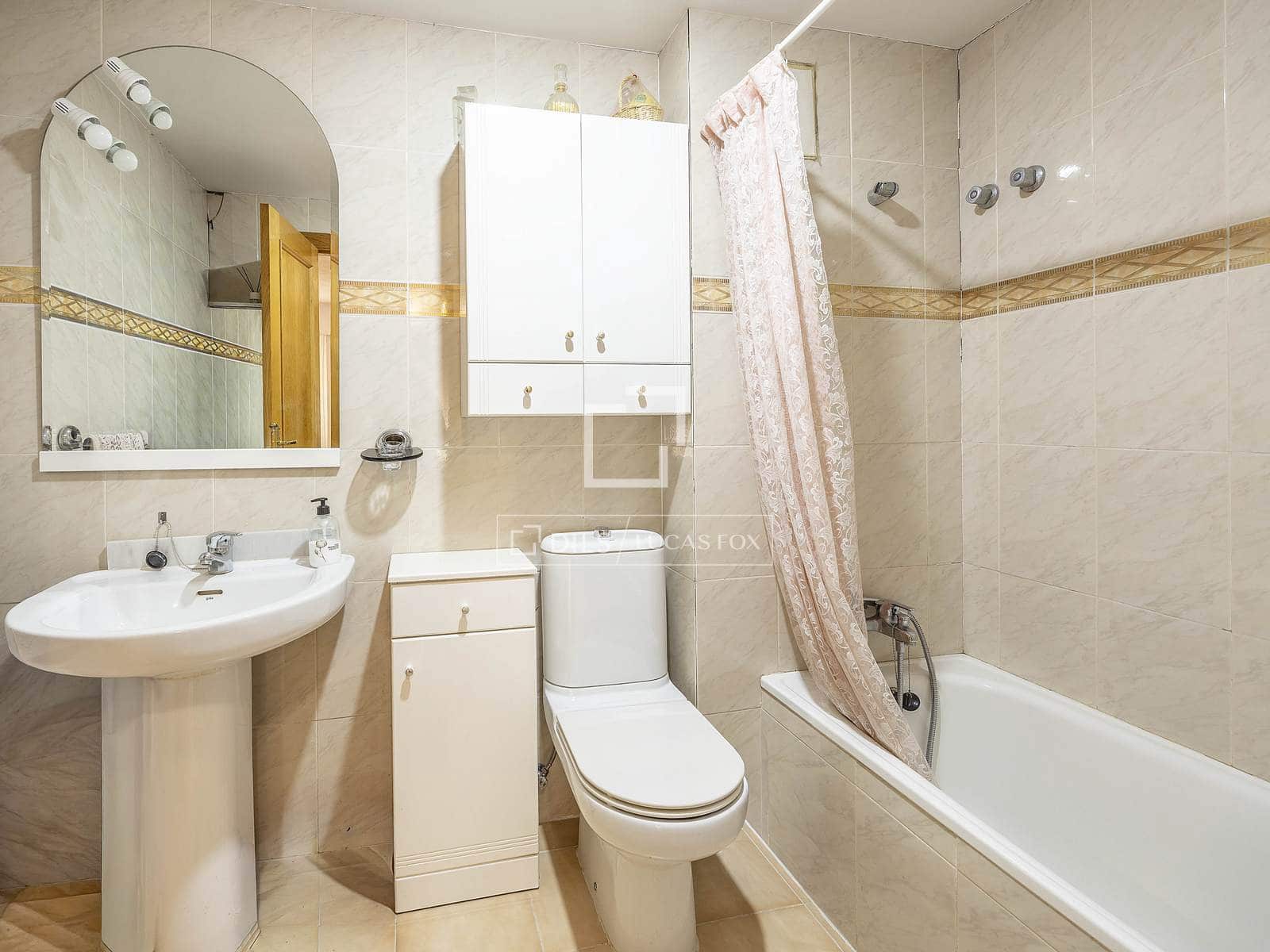 3 bedroom Apartment for sale in Valencia city with garage - € 360,000 (Ref: 9553006)