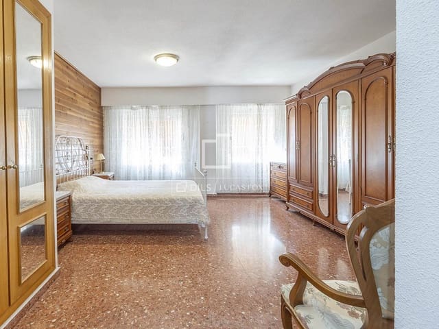 3 Zimmer Apartment zu verkaufen in València Stadt mit Garage - 360.000 € (Ref: 9553006)
