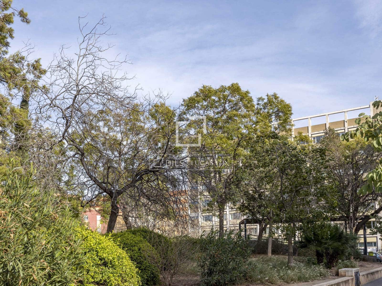 3 bedroom Apartment for sale in Valencia city with garage - € 360,000 (Ref: 9553006)