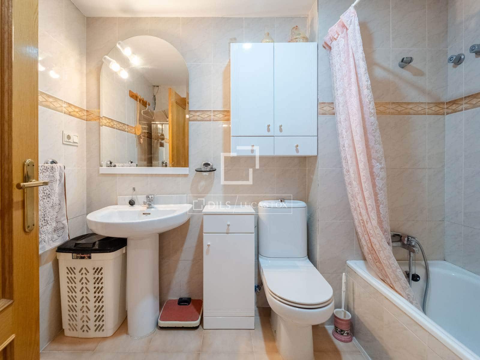 3 slaapkamer Appartement te koop in Valencia stad met garage - € 360.000 (Ref: 9553006)