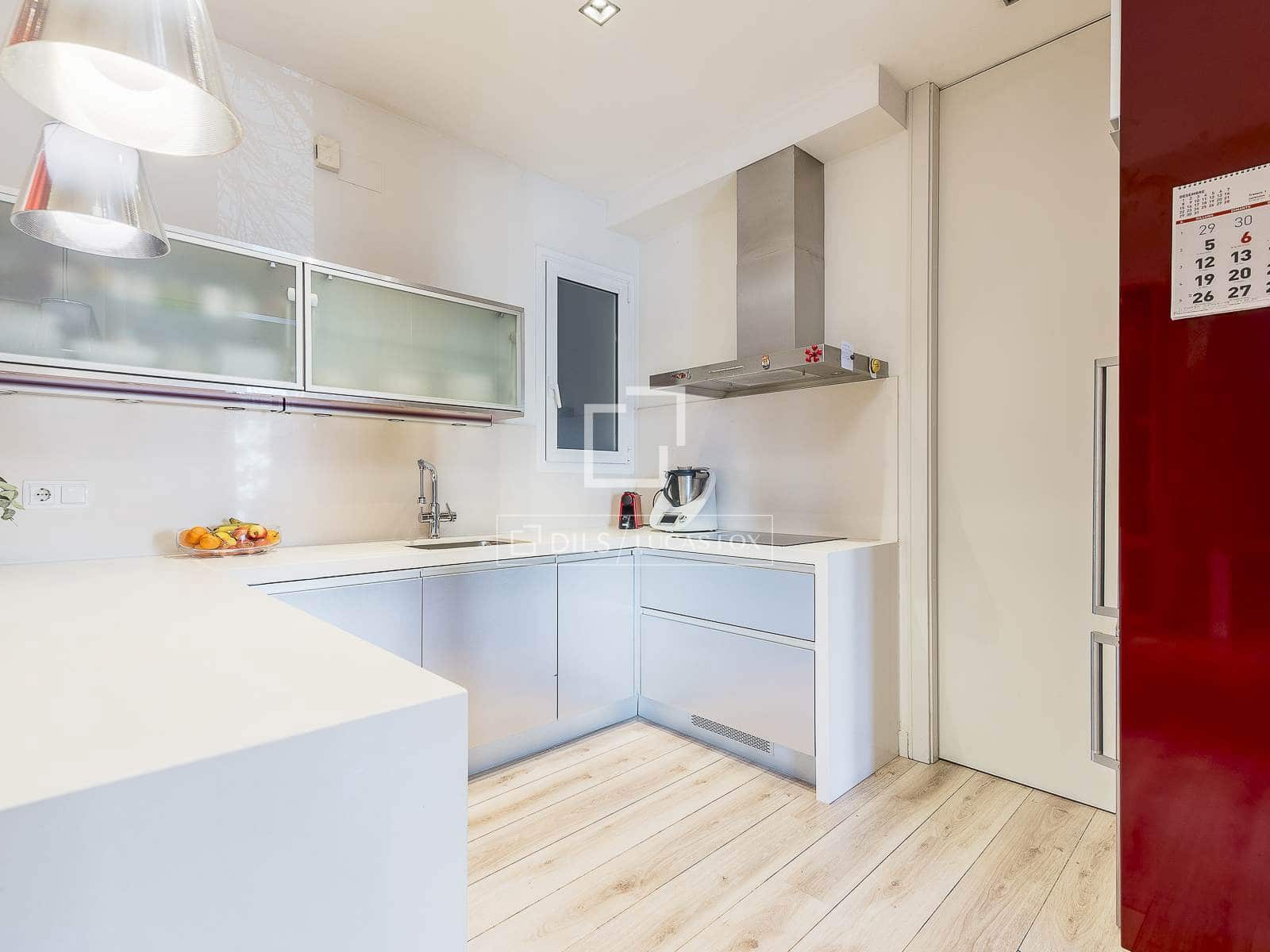 3 makuuhuone Huoneisto myytävänä paikassa Barcelona kaupunki - 700 000 € (Ref: 9553121)