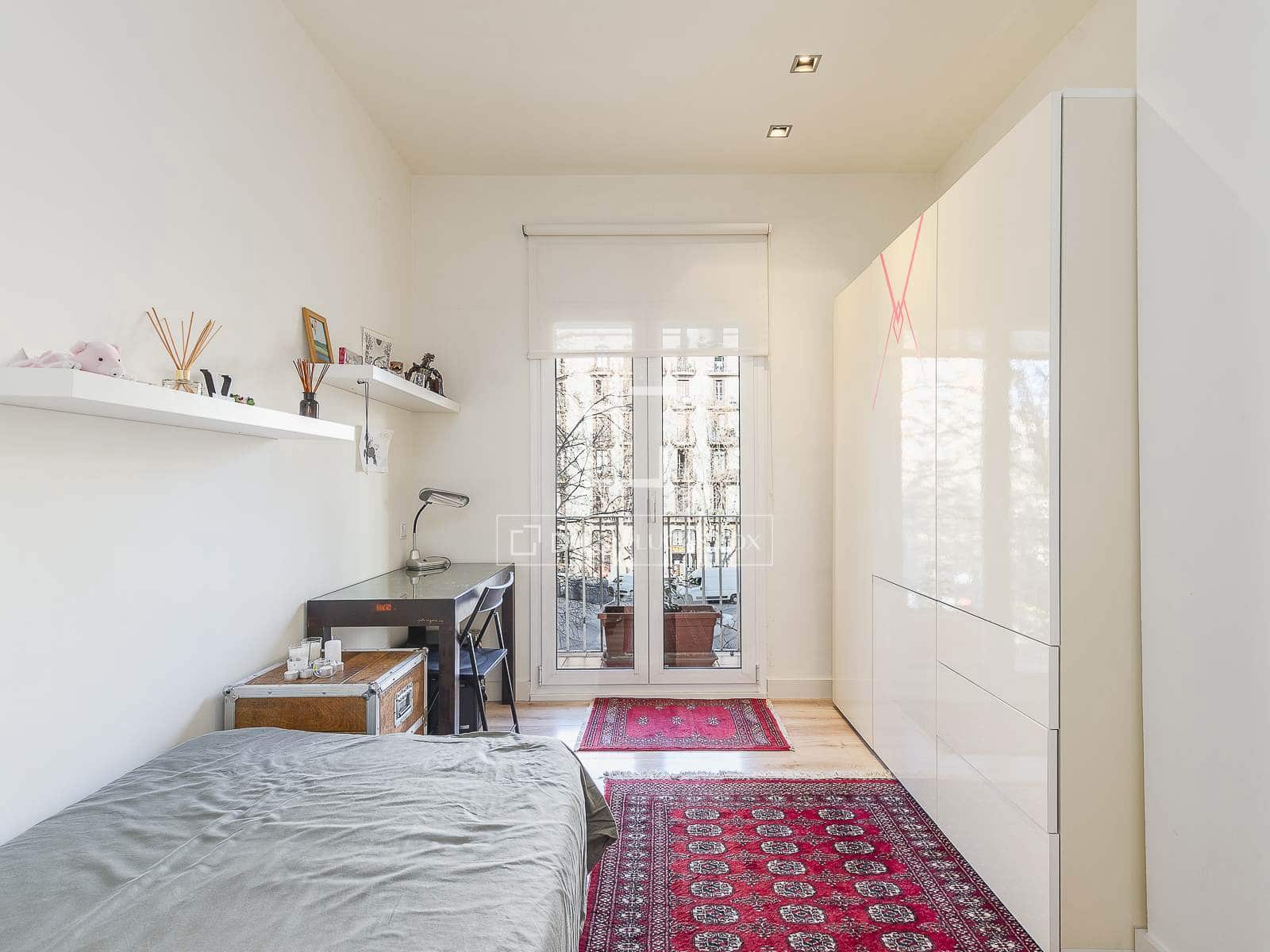 3 makuuhuone Huoneisto myytävänä paikassa Barcelona kaupunki - 700 000 € (Ref: 9553121)