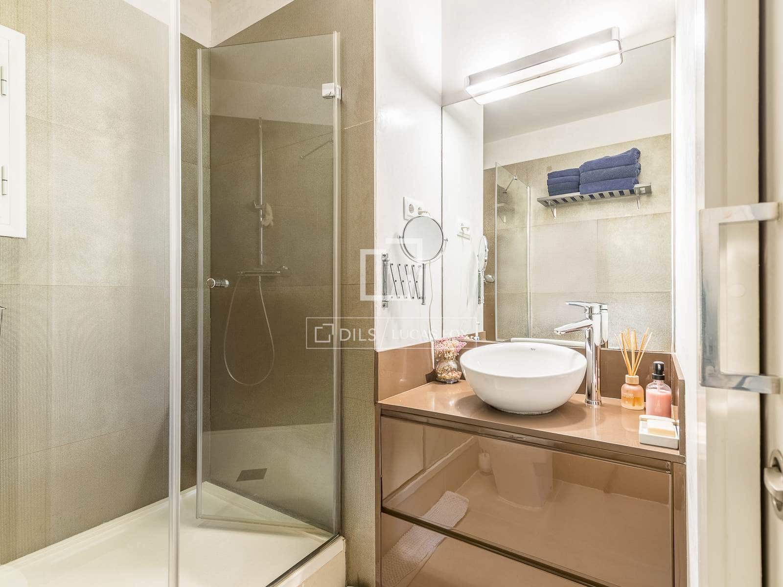 3 makuuhuone Huoneisto myytävänä paikassa Barcelona kaupunki - 700 000 € (Ref: 9553121)