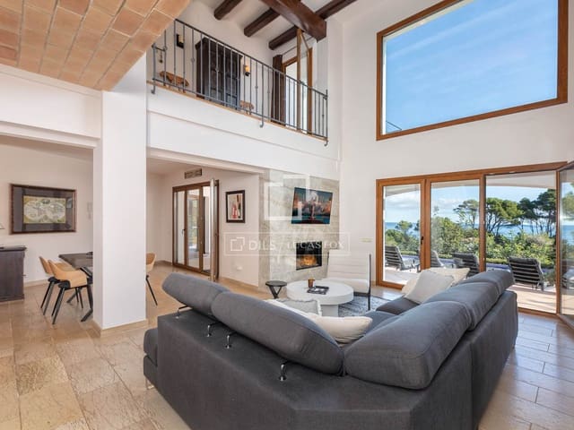 4 slaapkamer Villa te koop in Begur met zwembad garage - € 2.250.000 (Ref: 9553122)