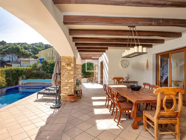 4 slaapkamer Villa te koop in Begur met zwembad garage - € 2.250.000 (Ref: 9553122)