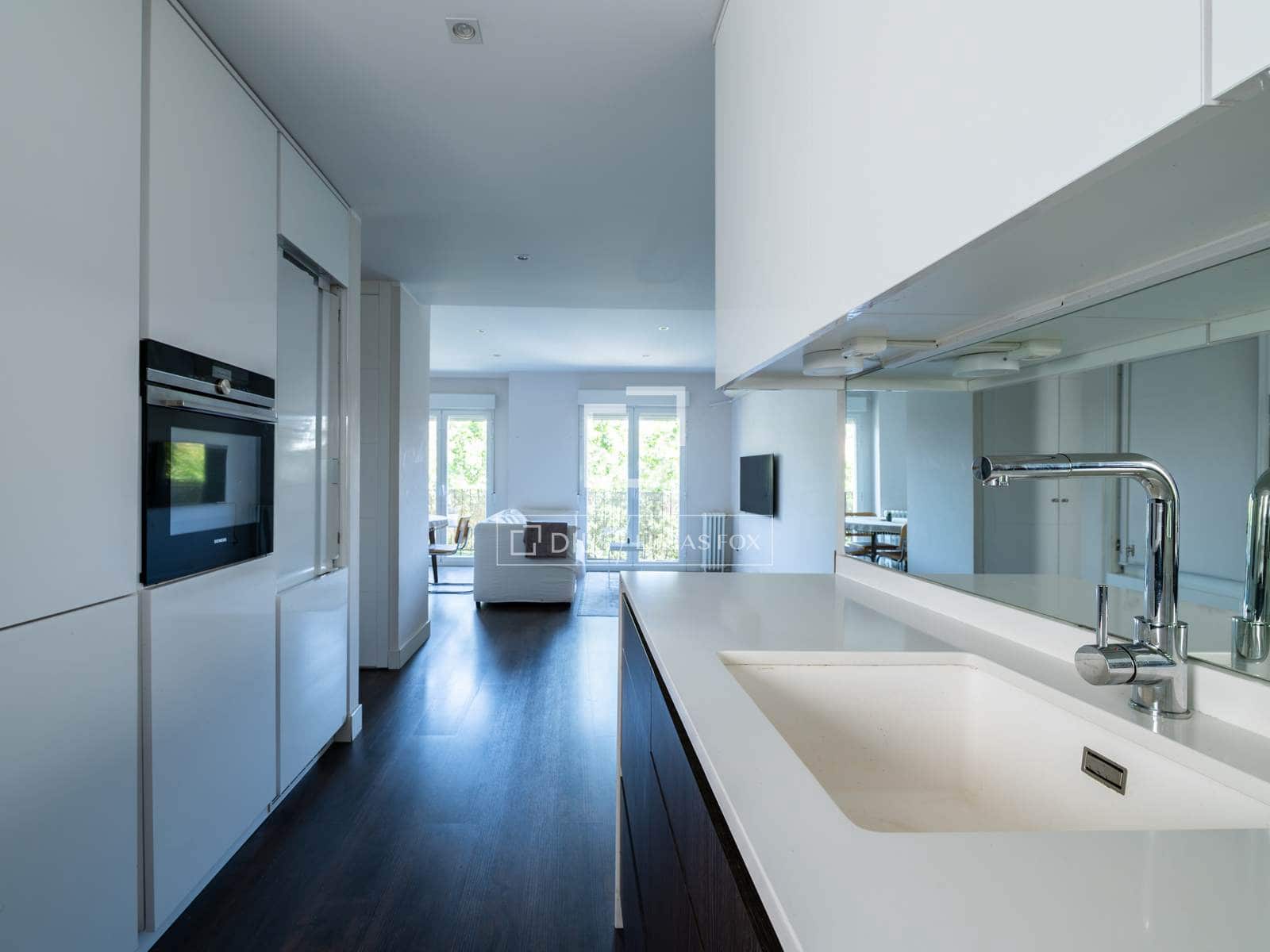 2 bedroom Apartment for sale in Madrid city - € 765,000 (Ref: 9553123)