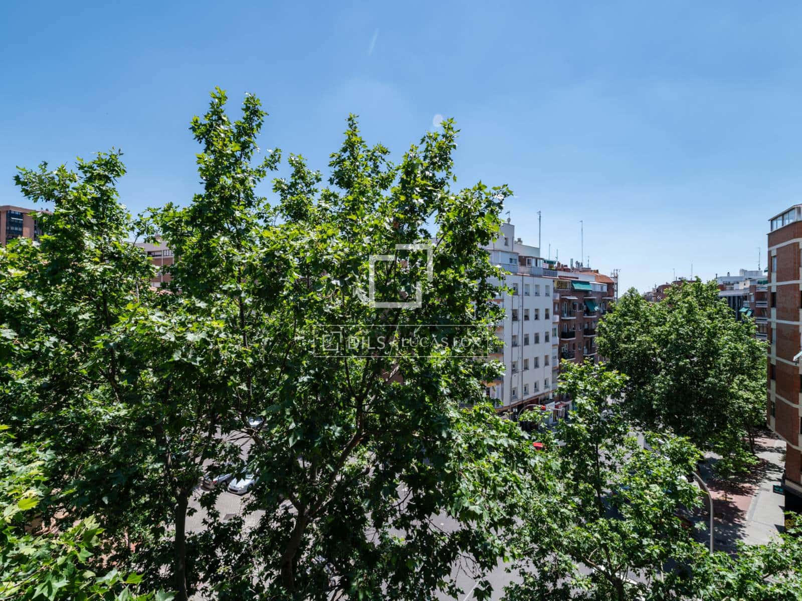2 bedroom Apartment for sale in Madrid city - € 765,000 (Ref: 9553123)