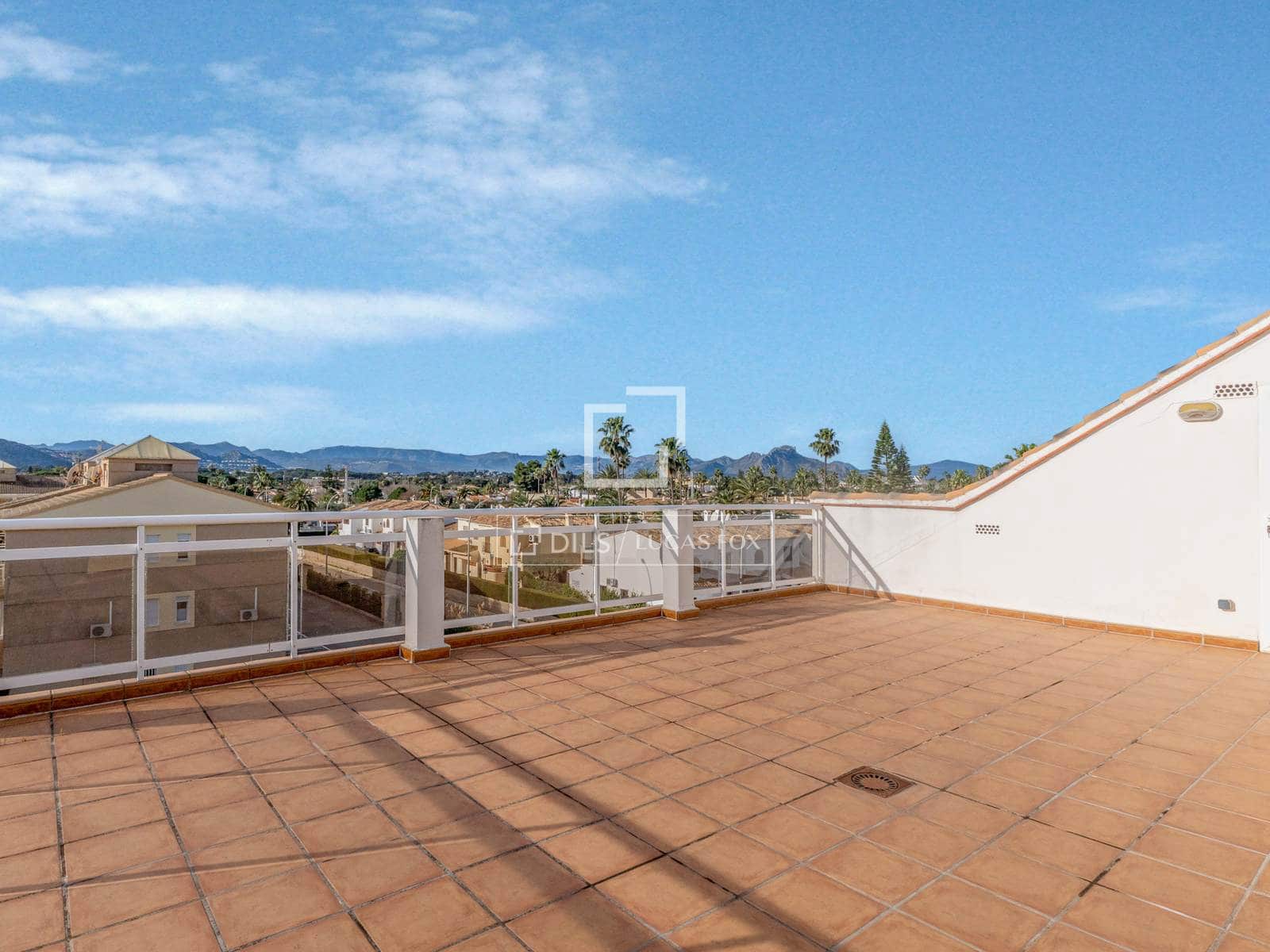 2 Zimmer Apartment zu verkaufen in Denia mit Pool Garage - 289.000 € (Ref: 9553124)