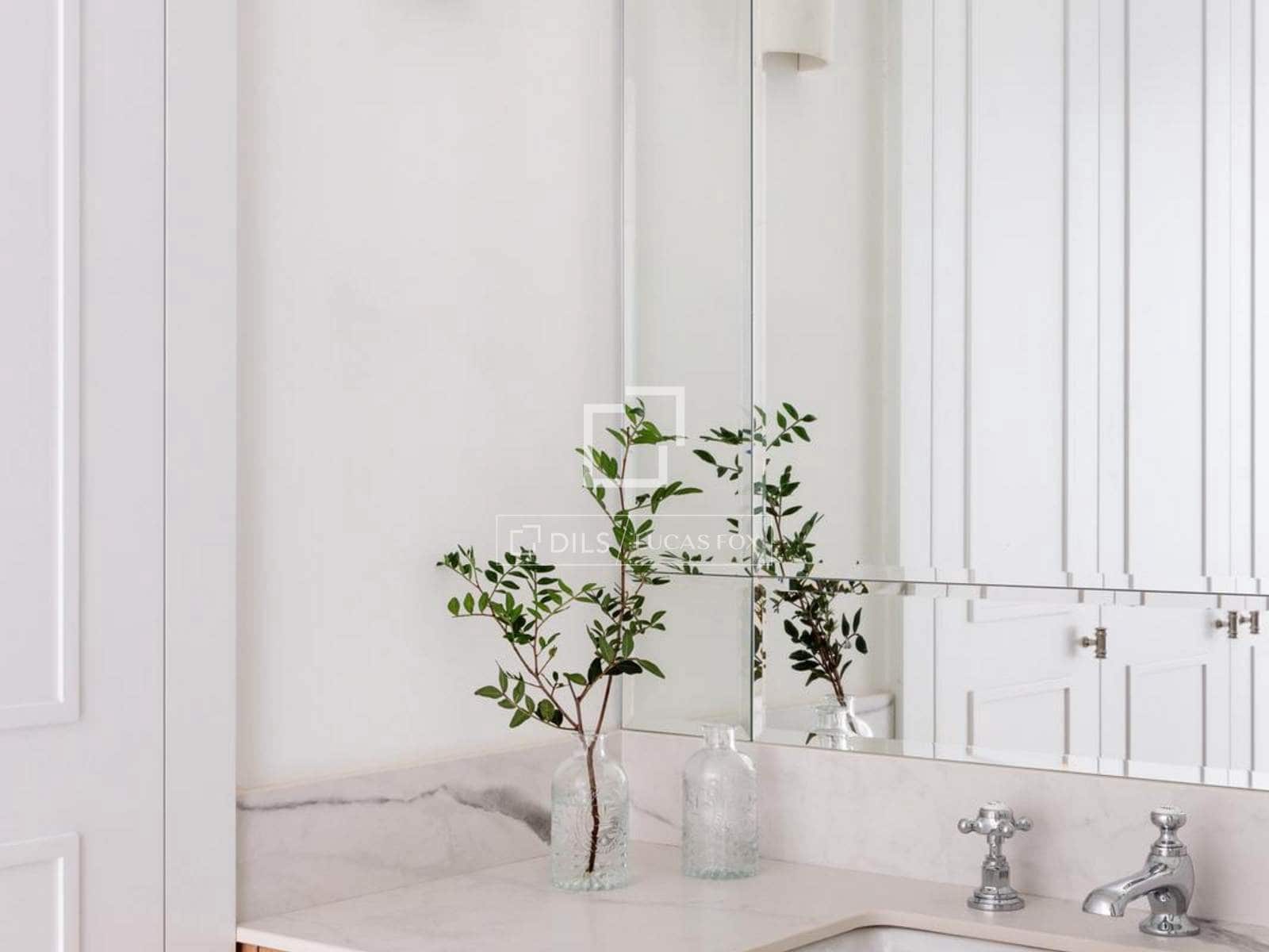 1 makuuhuone Huoneisto myytävänä paikassa Madrid kaupunki - 995 000 € (Ref: 9553126)