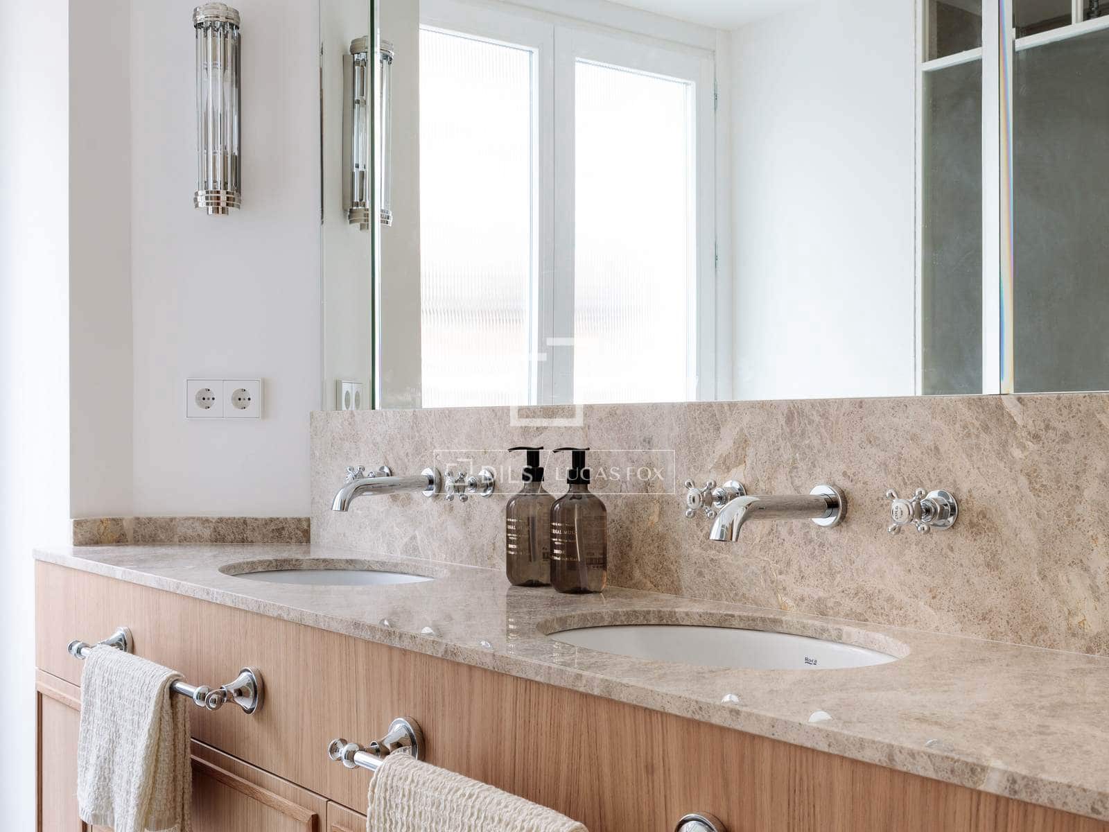 2 makuuhuone Huoneisto myytävänä paikassa Madrid kaupunki - 1 995 000 € (Ref: 9553127)