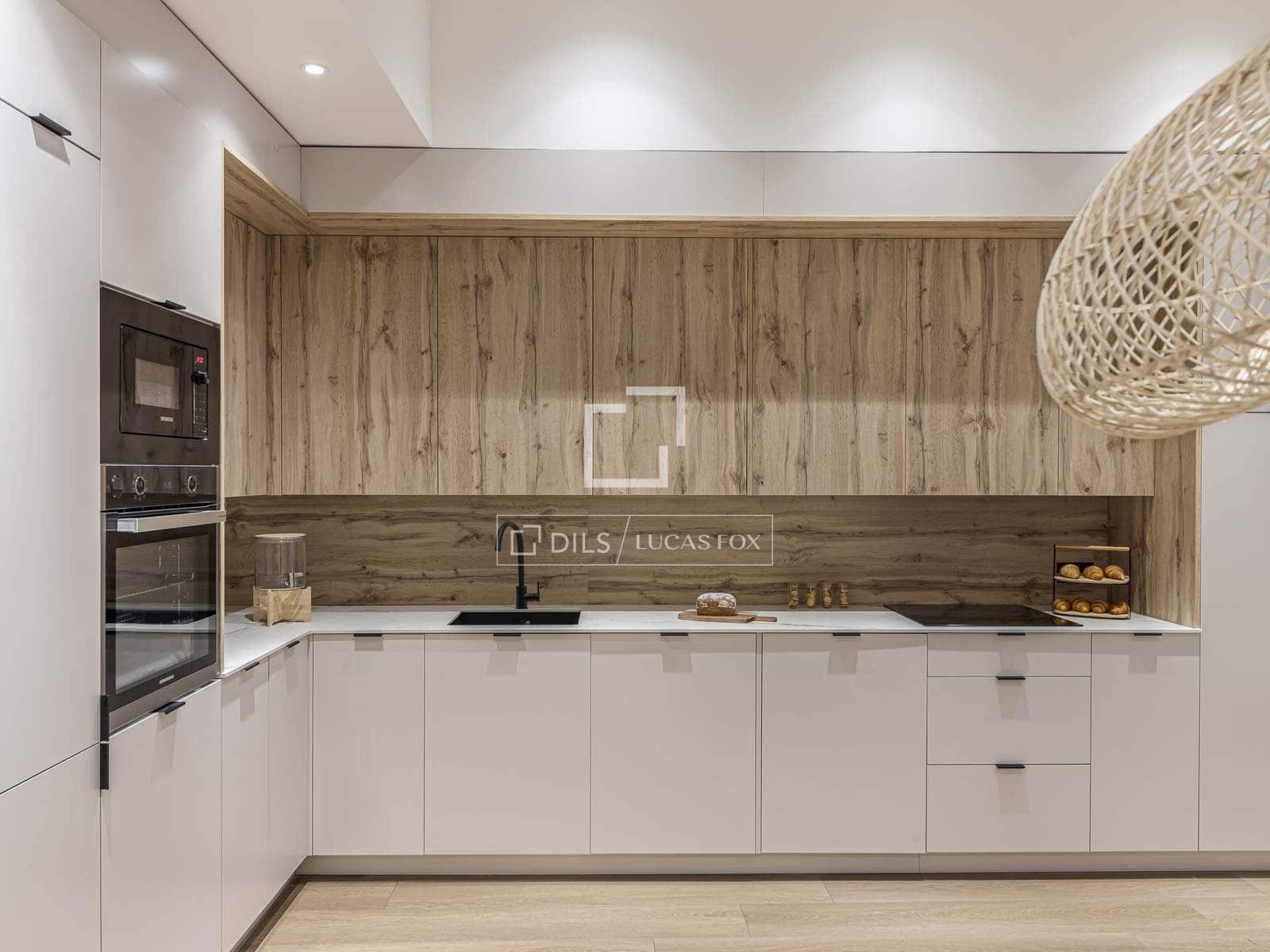 3 makuuhuone Huoneisto myytävänä paikassa Madrid kaupunki - 1 080 000 € (Ref: 9553239)