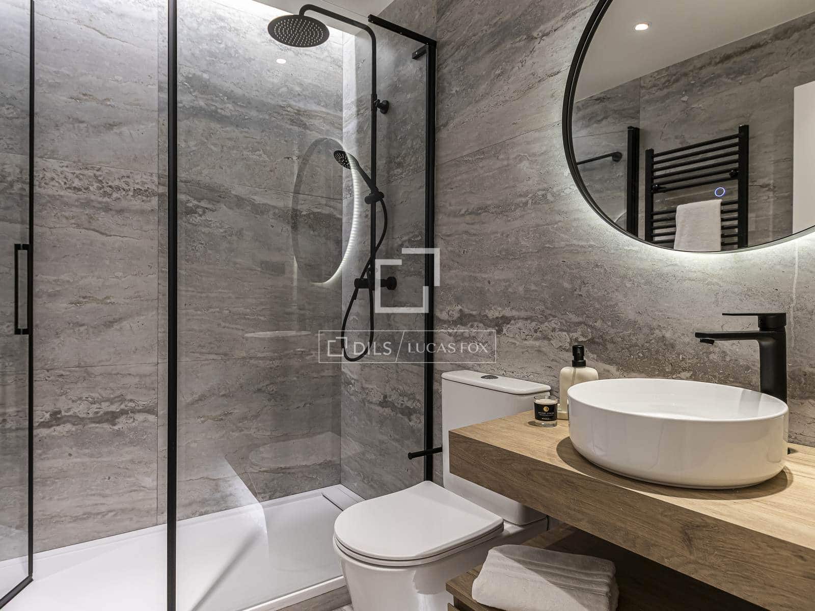 3 makuuhuone Huoneisto myytävänä paikassa Madrid kaupunki - 1 080 000 € (Ref: 9553239)