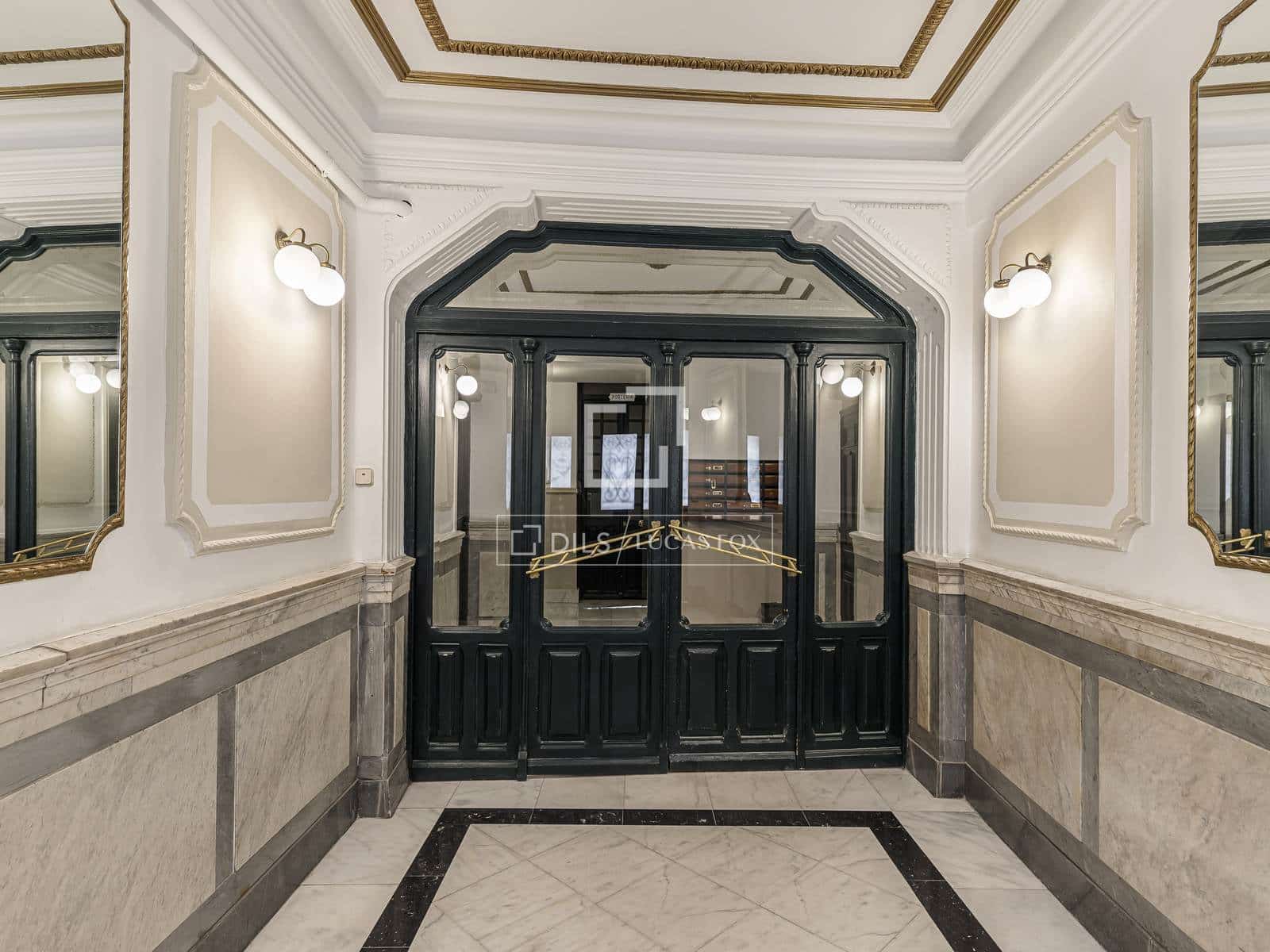 3 makuuhuone Huoneisto myytävänä paikassa Madrid kaupunki - 1 080 000 € (Ref: 9553239)