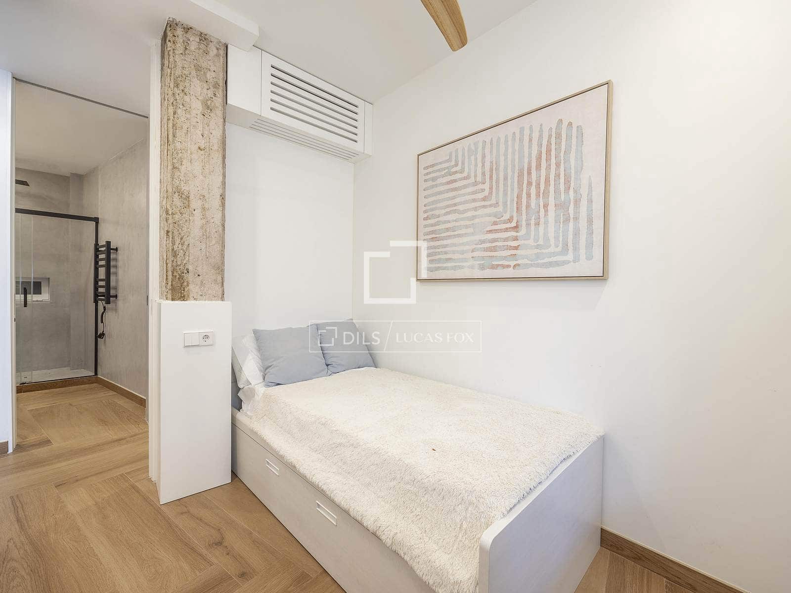 4 bedroom Apartment for rent in Valencia city - € 3,950 (Ref: 9553240)