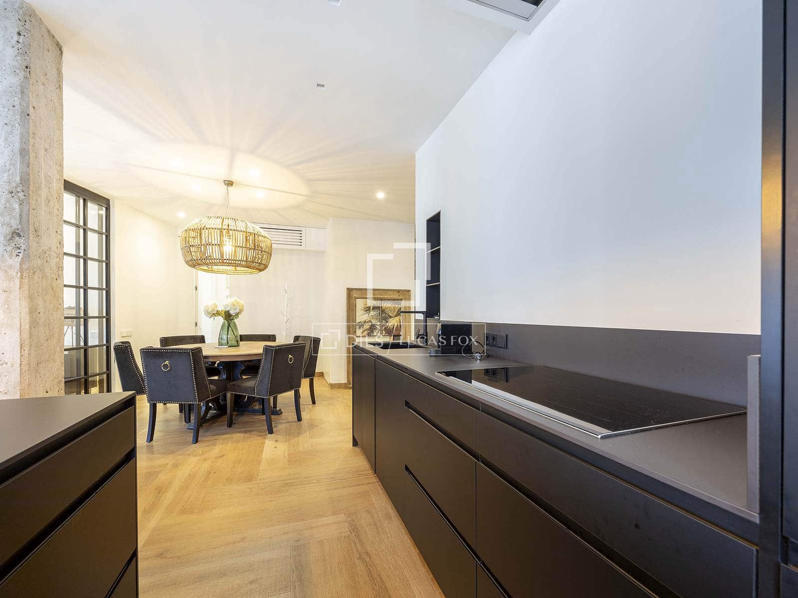 4 bedroom Apartment for rent in Valencia city - € 3,950 (Ref: 9553240)