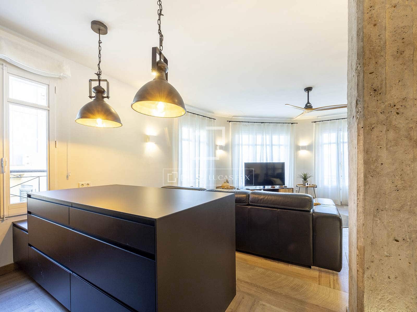 4 bedroom Apartment for rent in Valencia city - € 3,950 (Ref: 9553240)