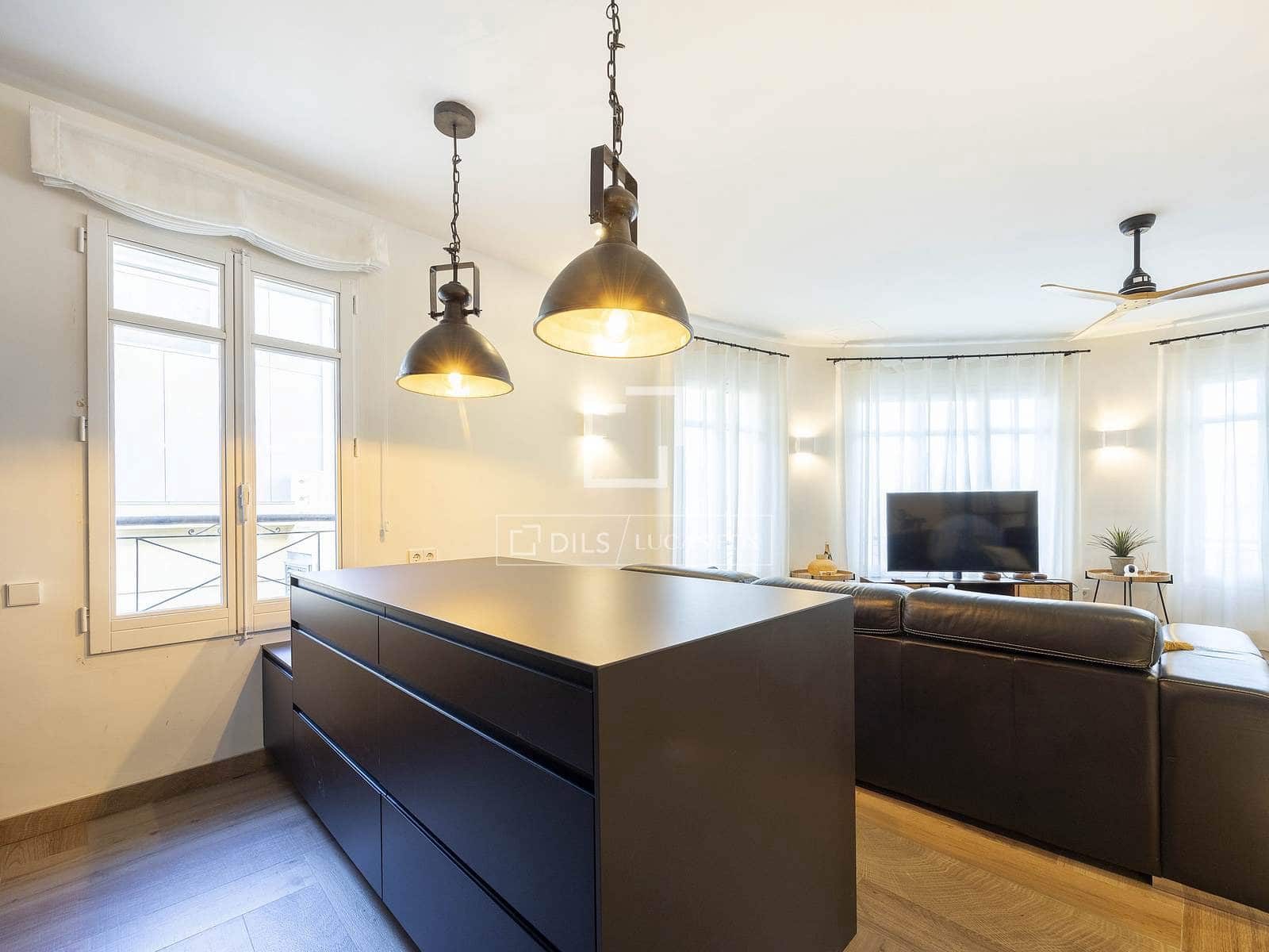 4 bedroom Apartment for rent in Valencia city - € 3,950 (Ref: 9553240)