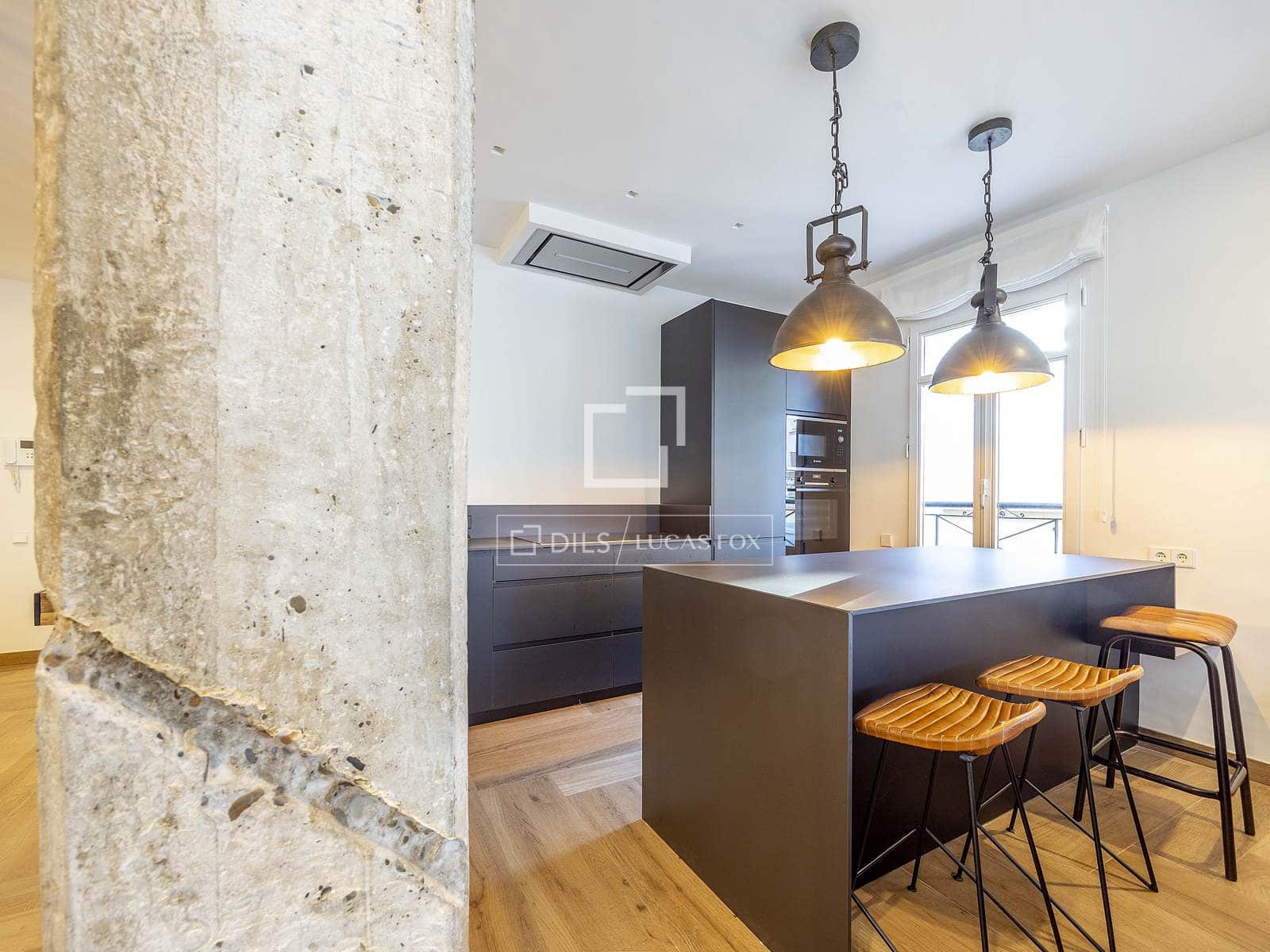 4 bedroom Apartment for rent in Valencia city - € 3,950 (Ref: 9553240)