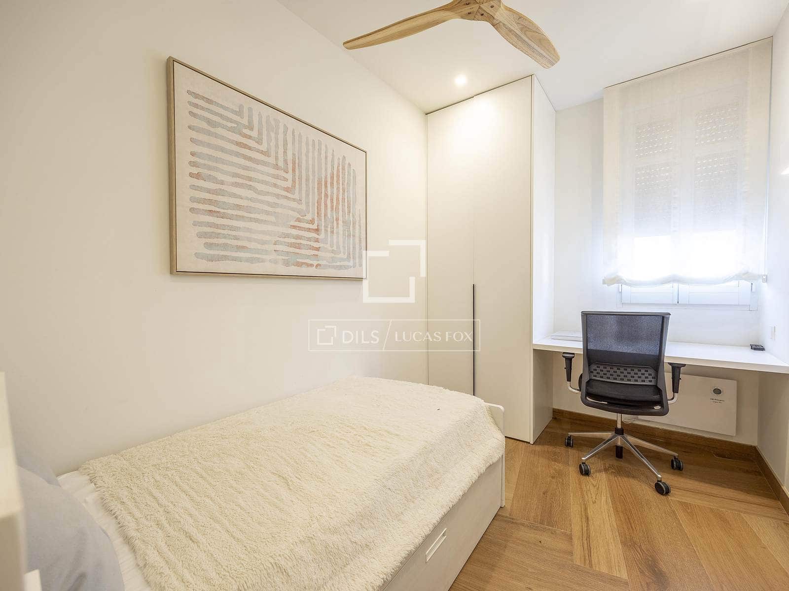 4 bedroom Apartment for rent in Valencia city - € 3,950 (Ref: 9553240)