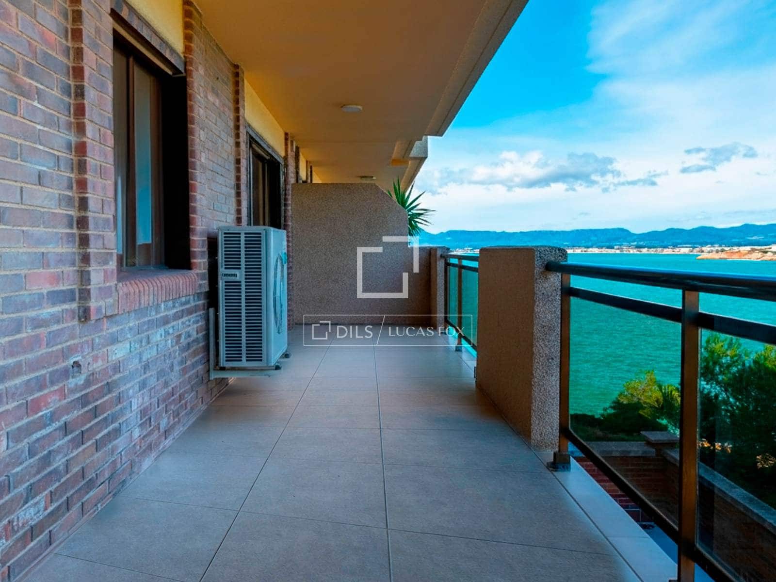 3 bedroom Apartment for sale in Salou with garage - € 390,000 (Ref: 9554307)