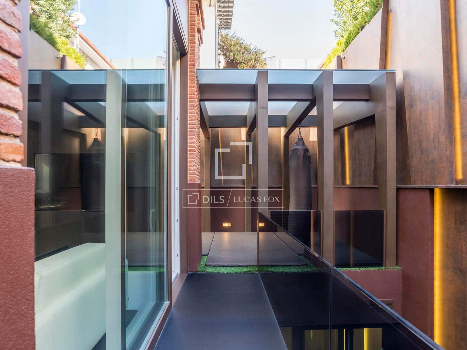 4 sypialnia Willa na sprzedaż w Miasto Madryt z basenem garażem - 5 900 000 € (Ref: 9558777)