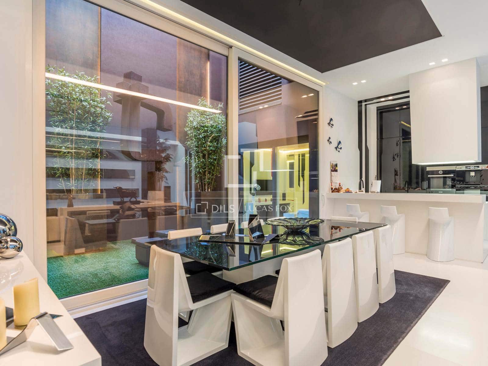 4 sypialnia Willa na sprzedaż w Miasto Madryt z basenem garażem - 5 900 000 € (Ref: 9558777)