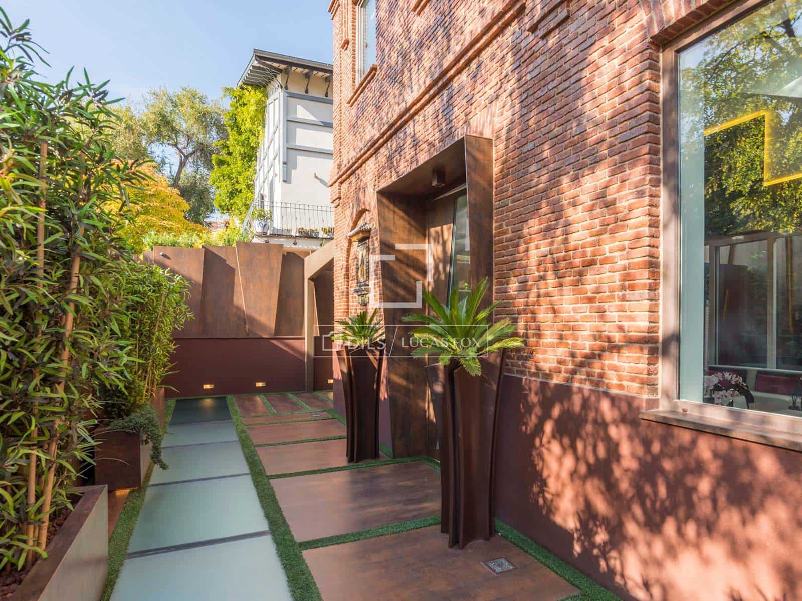 4 sypialnia Willa na sprzedaż w Miasto Madryt z basenem garażem - 5 900 000 € (Ref: 9558777)