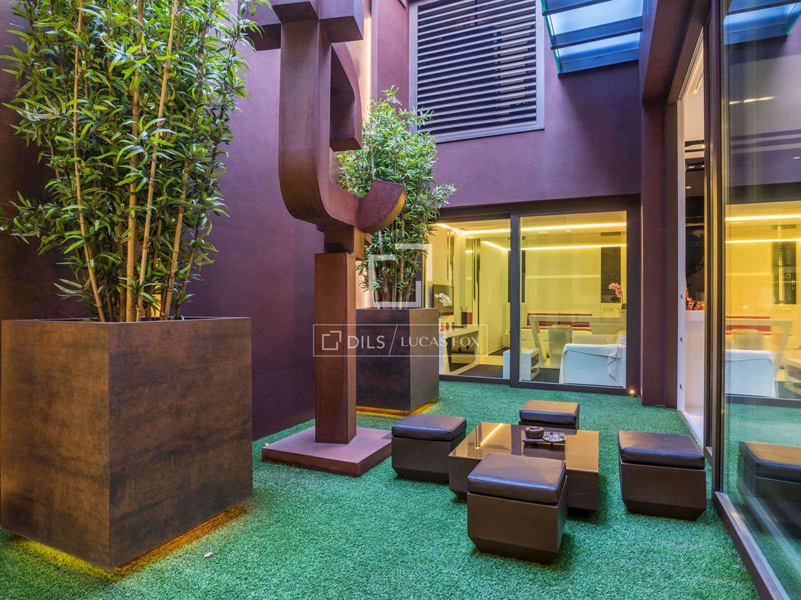 4 sypialnia Willa na sprzedaż w Miasto Madryt z basenem garażem - 5 900 000 € (Ref: 9558777)