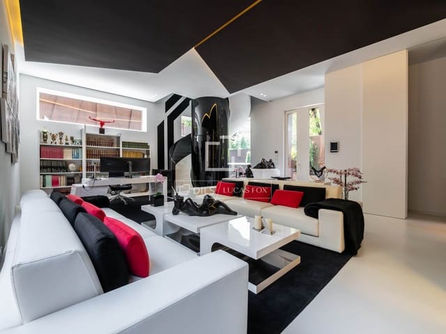 Chalet de 4 habitaciones en Niño Jesús, Madrid ciudad en venta con piscina garaje - 5.900.000 € (Ref: 9558777)